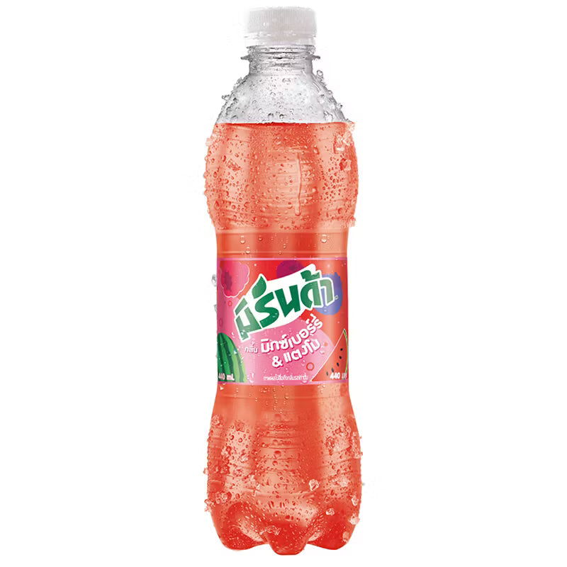 Sandía con bayas de Mirinda (Tailandia)